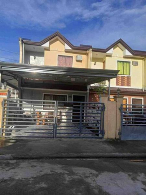 Conveniently 3 Bedroom Cozy Cozy Corner Townhouse Near Robinson Mall, Butuan Doctors Hospital and Airport